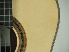 Classical guitar luthier Douglass Scott 2023 No 132 (5)