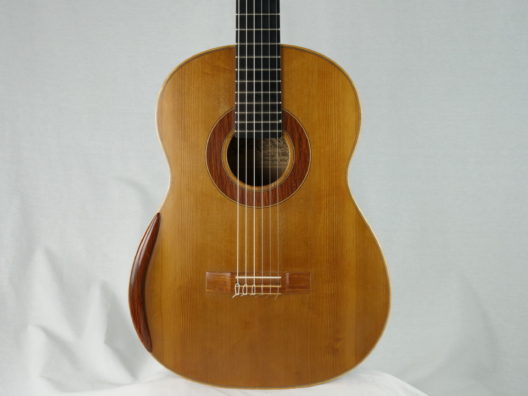 Classical guitar luthier Graham Caldersmith No 95 2014 (1)