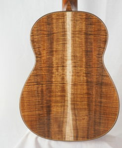 Graham Caldersmith luthier classical guitar 19CAL113-08