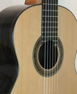 Kim Lissarrague luthier classical guitar No 335 19LIS335-06