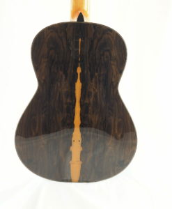 Kim Lissarrague luthier classical guitar No 335 19LIS335-04