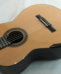 Kim Lissarrague luthier classical guitar No 335 19LIS335-03