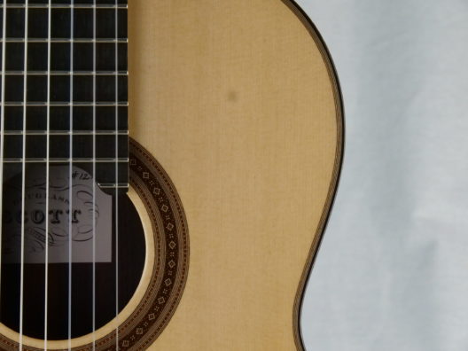 Luthier Douglass Scott classical guitar 2022 No 212 (6)