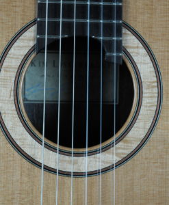 Classical guitar Deluxe model luthier Kim Lissarrague