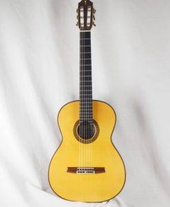 Masaki Sakurai luthier Maestro-RF classical guitar