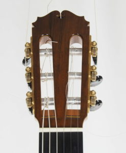 Luthier Masaki Sakurai classical guitar Maestro