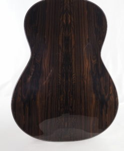 Kim Lissarrague luthier classical guitar
