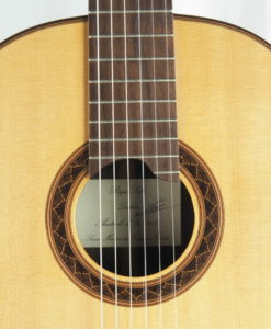 Regis Sala luthier classical guitar Australe 19SAL035-09