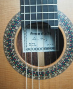 Robin Moyes luthier classic guitar in the Simon Marty